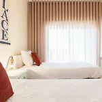 Feel At - Free Private Parking