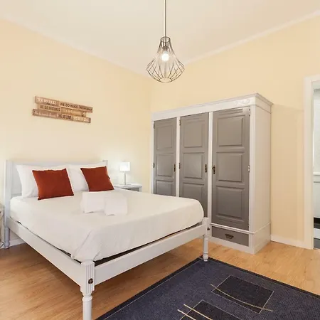 Feel At - Free Private Parking Appartement *